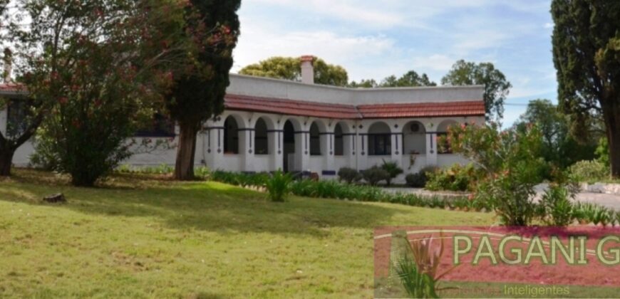 Casona – hostería- hostel- Piscina.  Sierras de Córdoba. Valle Hermoso