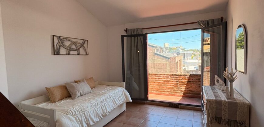 ALQUILER TEMPORARIO DEPARTAMENTO 1 DORM- CENTRO- ZONA ÓMNIBUS- CARLOS PAZ