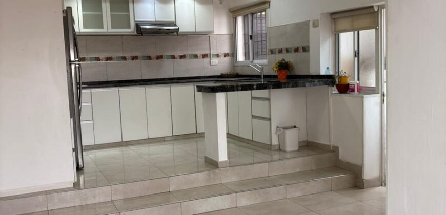 CASA DE 3 DORM, EN ALQUILER ANUAL B. CENTRO, VILLA CARLOS PAZ