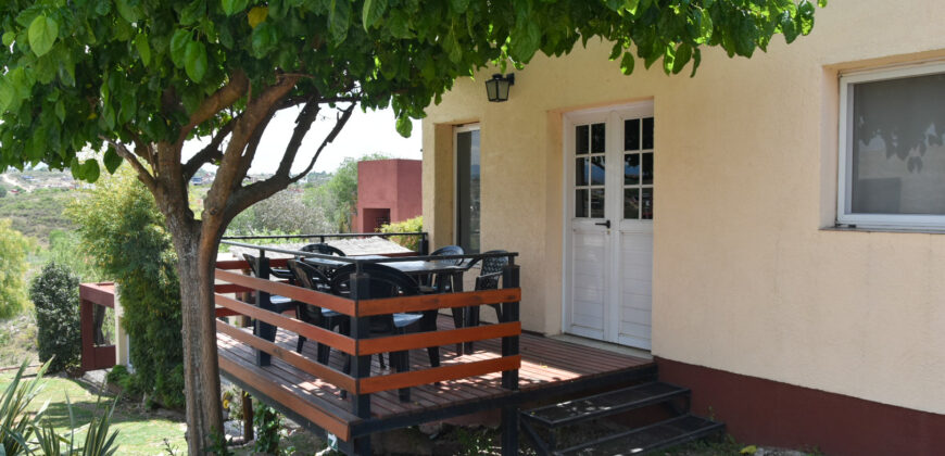 COMPLEJO CINCO CABAÑAS + CASA + DEPARTAMENTO SIERRAS DE CÓRDOBA en Venta-Vª Sta Cruz del Lago