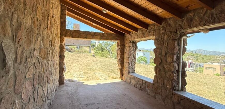 CABAÑAS AGUAS DE ROCA, PILETA-CARLOS PAZ -CÓRDOBA