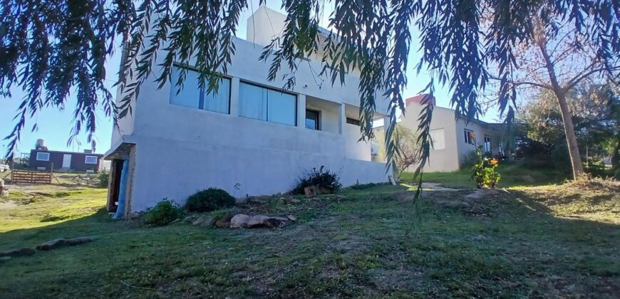 Casa en Estancia Vieja cerca del monumento en Venta