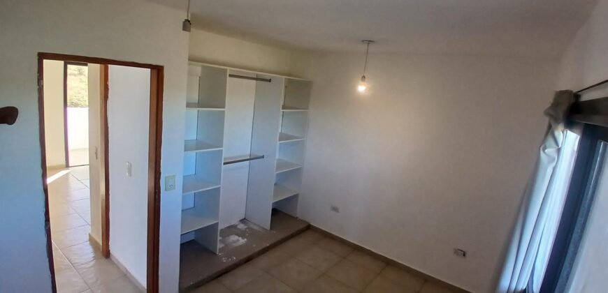 Casa en Estancia Vieja cerca del monumento en Venta