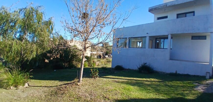 Casa en Estancia Vieja cerca del monumento en Venta