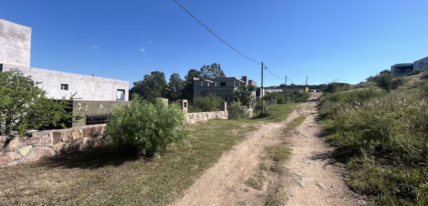 TERRENO EN ESTANCIA VIEJA, CERCA AL MONUMENTO INDIO BAMBA. CARLOS PAZ-CÓRDOBA