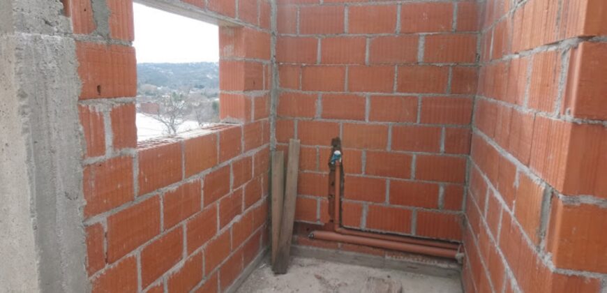 DPTO 2D Y CASA A TERMINAR en Venta-Vª Carlos Paz