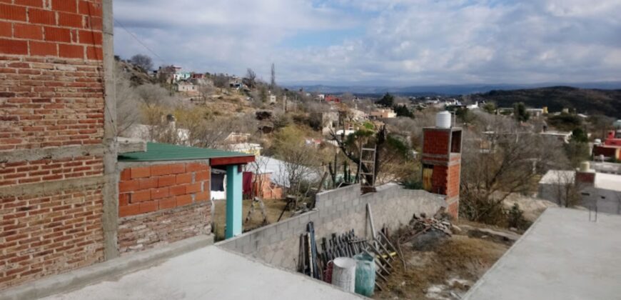 DPTO 2D Y CASA A TERMINAR en Venta-Vª Carlos Paz