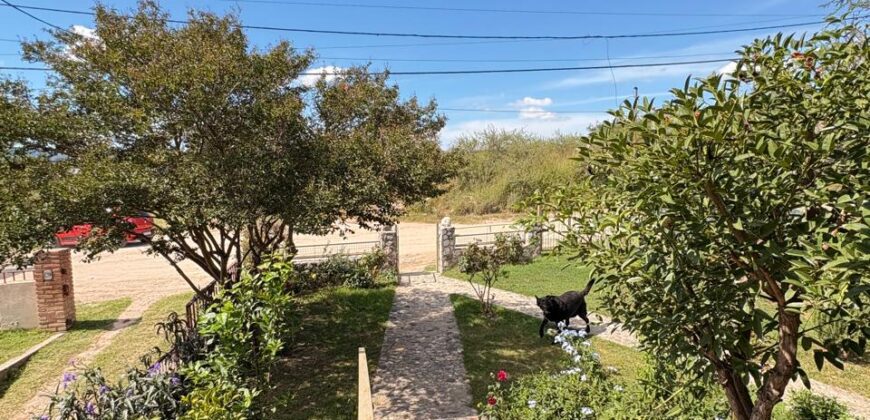 Alquiler Casa dos dormitorios- patio- Carlos Paz Sierras