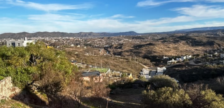 TERRENO CON VISTA PANORÁMOICA Bª- Vª DEL LAGO EN VENTA – Vª CARLOS PAZ