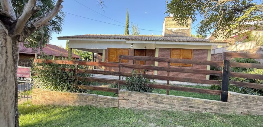 B° SOL Y RIO- VENTA CASA 3 DORMITORIOS- PATIO