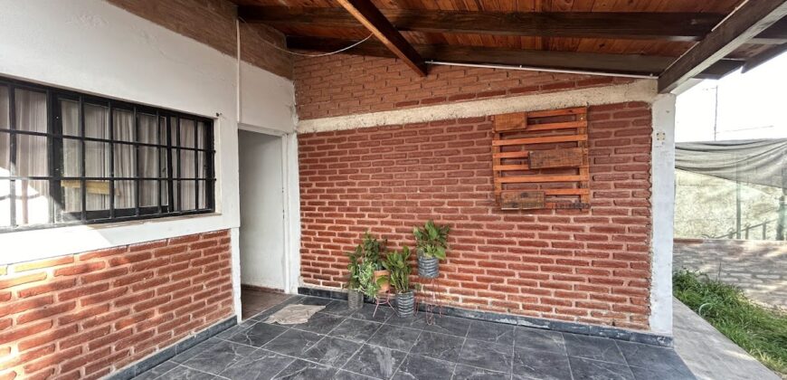 B° Las Rosas casa dos dormitorios con departamento-Carlos Paz en Venta-Vª Carlos Paz