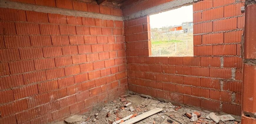 CASA A TERMINAR- B° VALLE DEL SOL- SANTA CRUZ DEL LAGO- CÓRDOBA