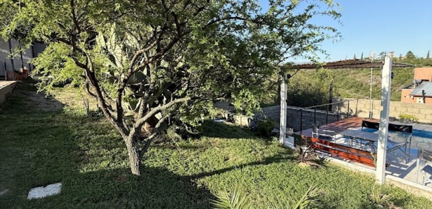 DOS CABAÑAS c/u PX4- VISTA AL LAGO -CABAÑAS- PILETA- CARLOS PAZ