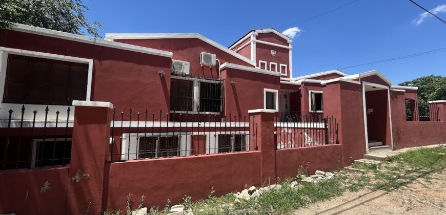 B° Villa del Lago CASA + DEPARTAMENTO Piscina Quincho- Carlos Paz