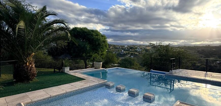 COMPLEJO CINCO CABAÑAS + CASA + DEPARTAMENTO SIERRAS DE CÓRDOBA en Venta-Vª Sta Cruz del Lago