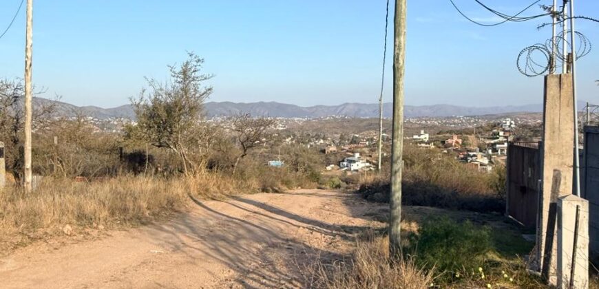 TERRENO EN ESTANCIA VIEJA VENTA- VISTA A METROS DE CALLE 2
