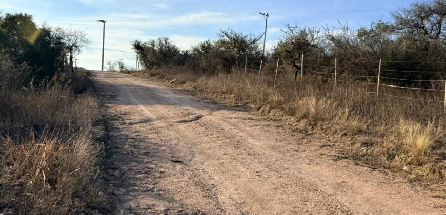 TERRENO EN ESTANCIA VIEJA VENTA- VISTA A METROS DE CALLE 2