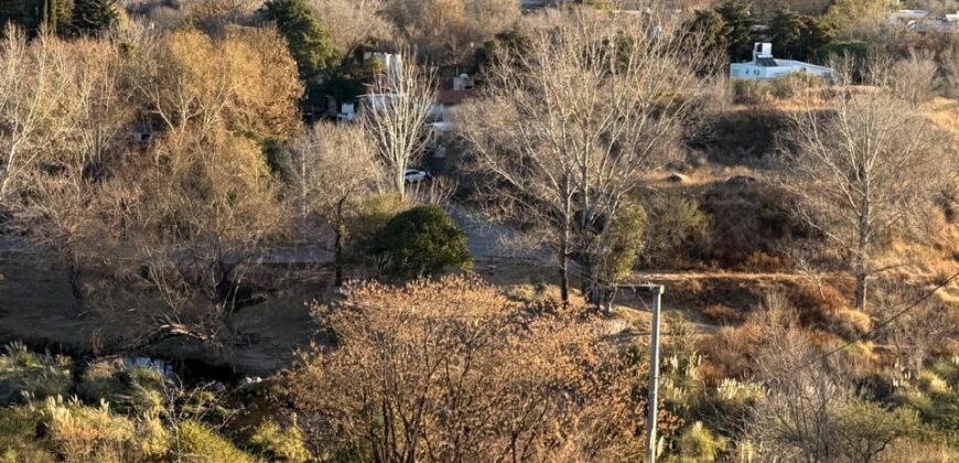 Lote con costa al Arroyo Los Chorrillos en Venta-Vª Carlos Paz