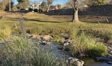 Lote con costa al Arroyo Los Chorrillos en Venta-Vª Carlos Paz