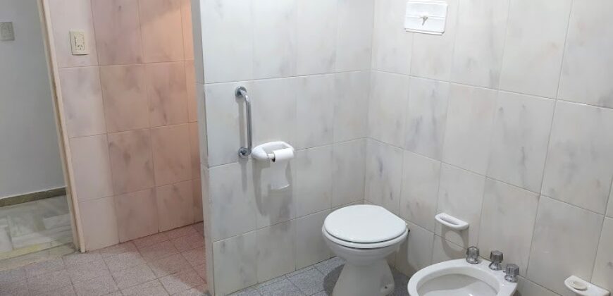 B° Miguel Muñoz CASA VENTA DOS DORM+ Dpto+ monoambiente