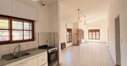 B° Miguel Muñoz CASA VENTA DOS DORM+ Dpto+ monoambiente