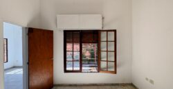 B° Miguel Muñoz CASA VENTA DOS DORM+ Dpto+ monoambiente