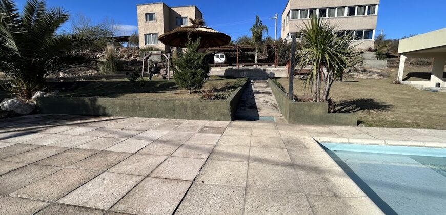 COMPLEJO DE CABAÑAS EN VILLA DEL LAGO EN VENTA