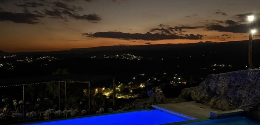 CABAÑAS AGUAS DE ROCA, PILETA-CARLOS PAZ -CÓRDOBA