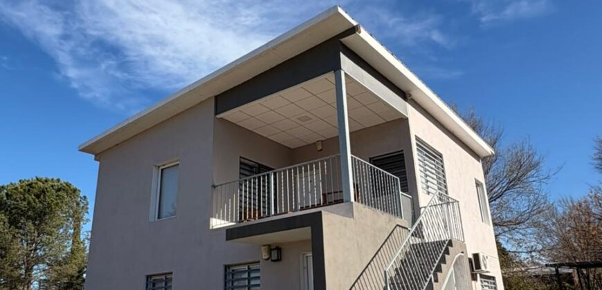 Casa alquiler Anual  5 dormitorios con pileta V Parque Siquiman – cerca de rotonda a Cba
