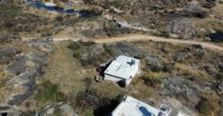 CASA DOS DORMITORIOS A TERMINAR ESTANCIA VIEJA FRENTE AL RÍO LOS CHORRILLOS