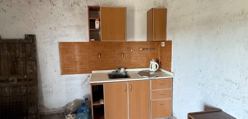 CASA DOS DORMITORIOS A TERMINAR ESTANCIA VIEJA FRENTE AL RÍO LOS CHORRILLOS