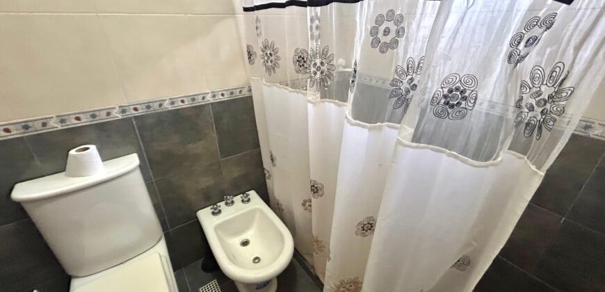 CASA 4 DORM.-PILETA-COCHERA -VILLA CARLOS PAZ-CORDOBA EN VENTA