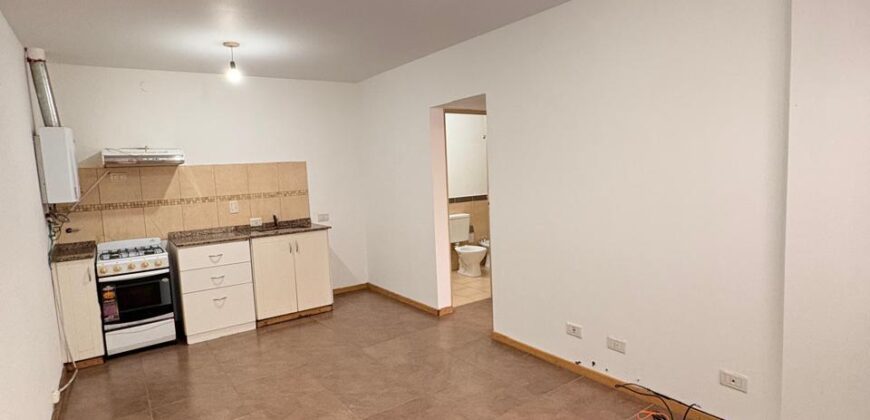 ALQUILER Centro- departamento 1 dorm cochera- pileta – Edif  BIZANTINA