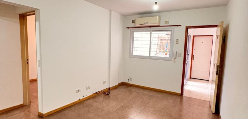 ALQUILER Centro- departamento 1 dorm cochera- pileta – Edif  BIZANTINA