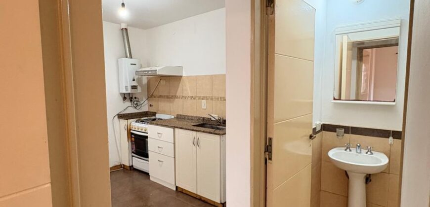 ALQUILER Centro- departamento 1 dorm cochera- pileta – Edif  BIZANTINA