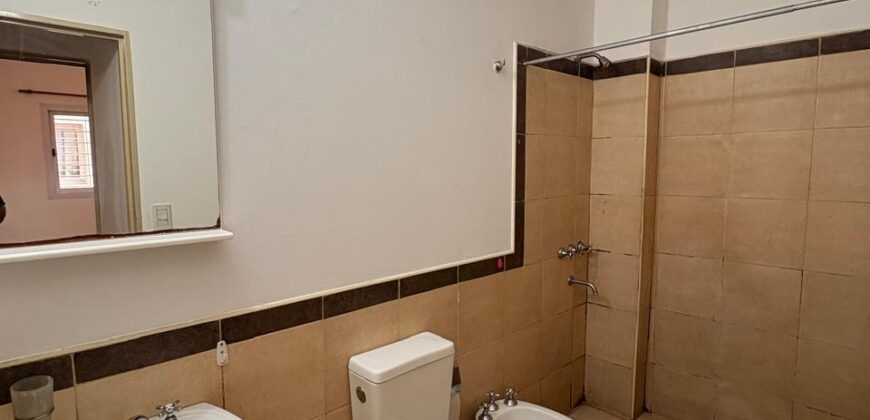 ALQUILER Centro- departamento 1 dorm cochera- pileta – Edif  BIZANTINA