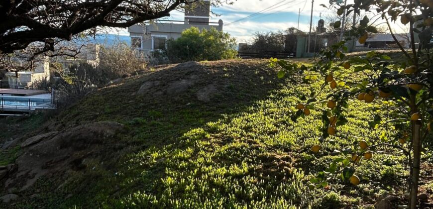 TERRENO CON VISTA PANORÁMOICA Bª- Vª DEL LAGO EN VENTA – Vª CARLOS PAZ