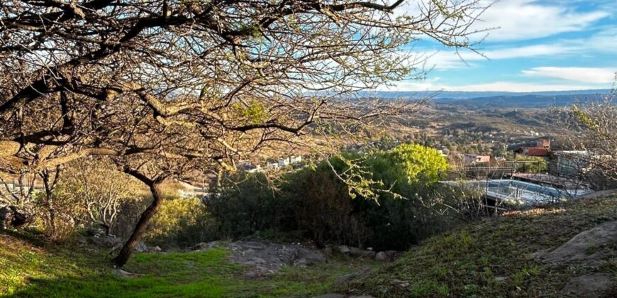 TERRENO CON VISTA PANORÁMOICA Bª- Vª DEL LAGO EN VENTA – Vª CARLOS PAZ