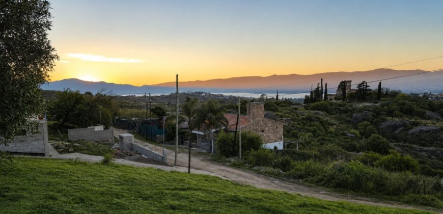 B° Villa Del Lago Terreno esquina en venta con Vista al lago y a las sierras Carlos Paz Córdoba